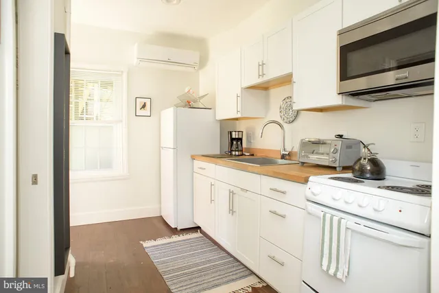 $1,650 | 123 Cathedral Street, Unit 1, Annapolis, MD 21401