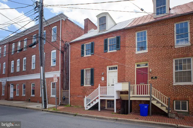 $1,650 | 123 Cathedral Street, Unit 1, Annapolis, MD 21401