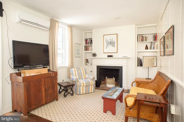 $1,650 | 123 Cathedral Street, Unit 1, Annapolis, MD 21401