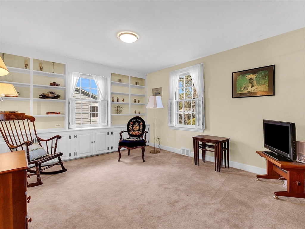 16 Mildred Road Danvers, MA 01923 - Photo 5 of 27