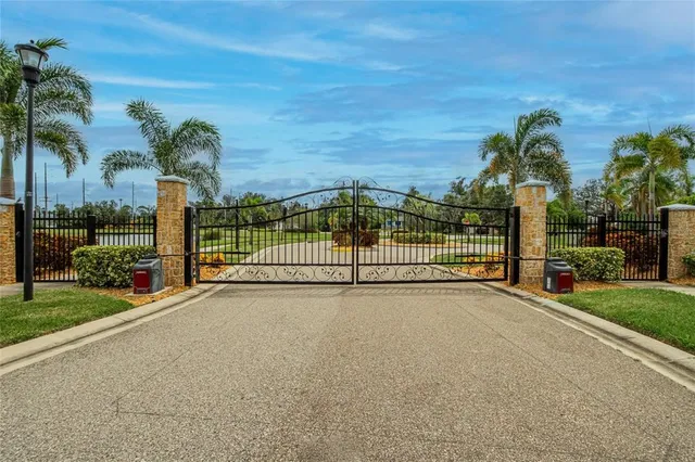 $449,000 | 5069 Inshore Landing Drive, Apollo Beach, FL 33572