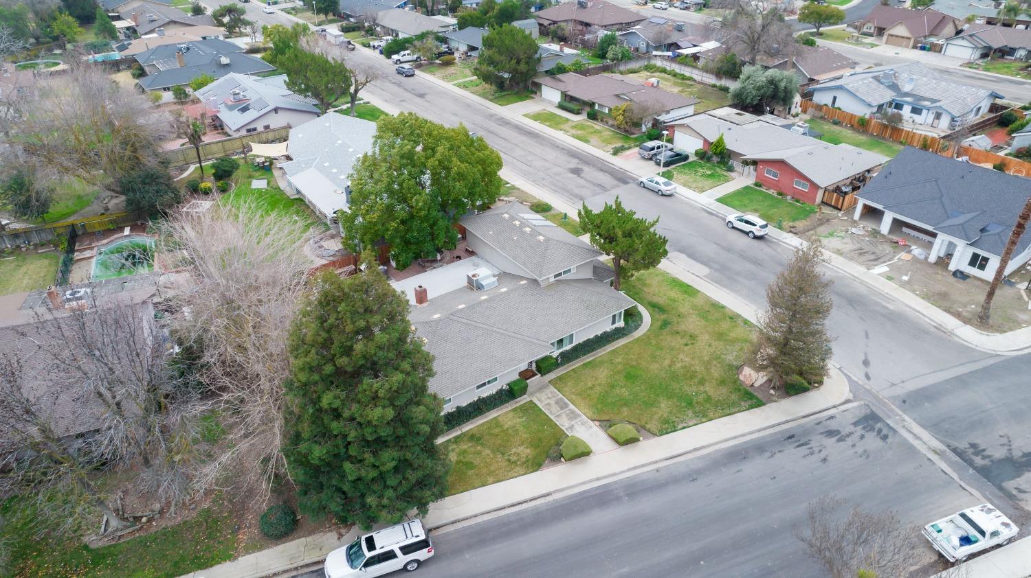1880 East Cardella Street Firebaugh, CA 93622 - Photo 42 of 42 an aerial view of a city