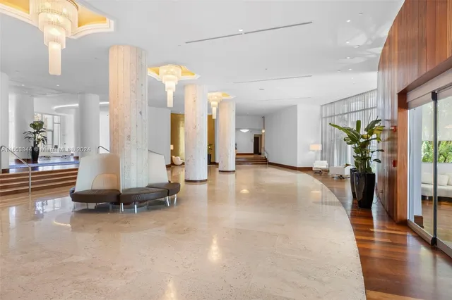 $11,000 | 5151 Collins Avenue, Unit 1527, Miami Beach, FL 33140
