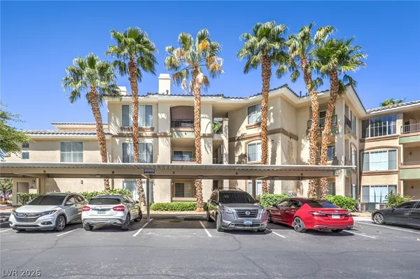 $1,440 | 7163 South Durango Drive, Unit 104, Las Vegas, NV 89113