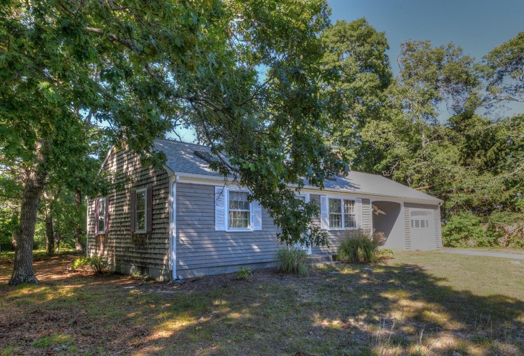 16 Beaver Brook Road Yarmouth, MA 02673 - Photo 3 of 26 Gallery Image 3