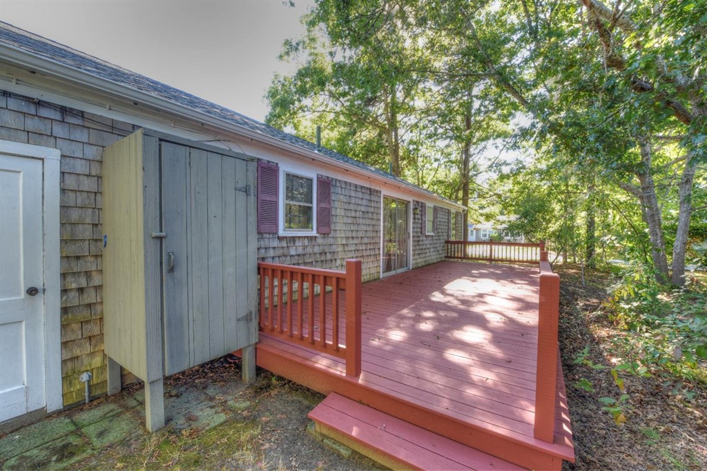 16 Beaver Brook Road Yarmouth, MA 02673 - Photo 7 of 26 Gallery Image 7