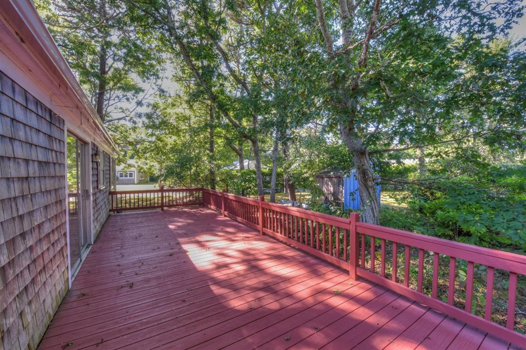 16 Beaver Brook Road Yarmouth, MA 02673 - Photo 9 of 26 Gallery Image 9