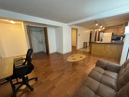 $1,800 | 1013 North Winchester Avenue, Unit G, Chicago, IL 60622
