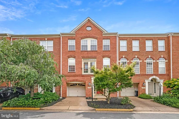 $940,000 | 2849 Laura Gae Circle, Vienna, VA 22180