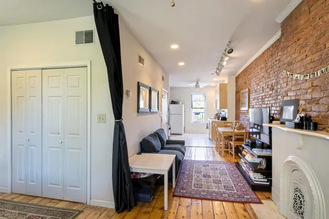 $2,400 | 294 Pavonia Avenue, Unit 2, Jersey City, NJ 07302