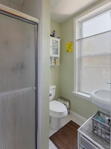 $2,400 | 294 Pavonia Avenue, Unit 2, Jersey City, NJ 07302