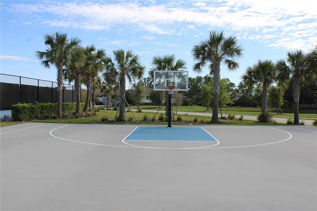 6647 Clairborne Lane Bradenton, FL 34211 - Photo 39 of 39 a view of a basketball court