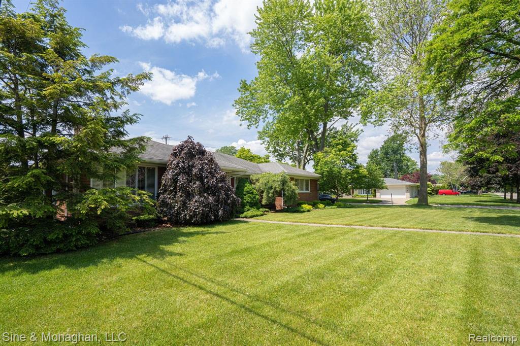 11 Willison Road Grosse Pointe Shores, MI 48236 - Photo 14 of 63