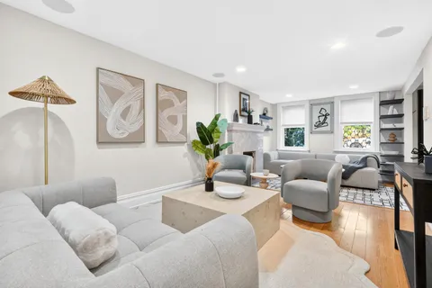 $2,499,000 | 22 West Hamilton Place, Jersey City, NJ 07302