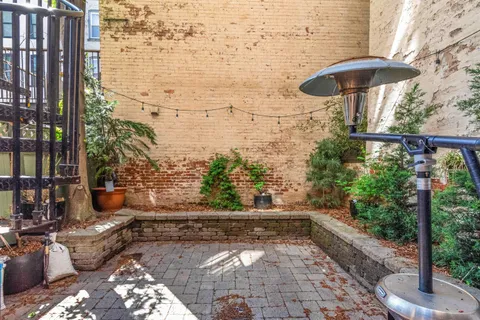 $2,499,000 | 22 West Hamilton Place, Jersey City, NJ 07302