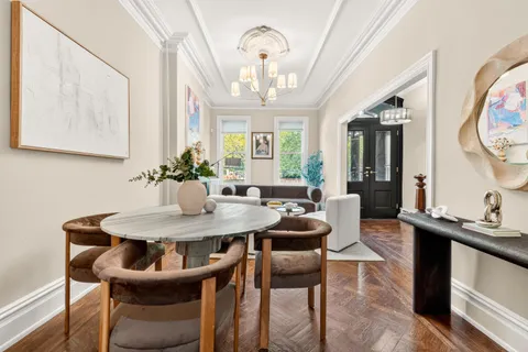 $2,499,000 | 22 West Hamilton Place, Jersey City, NJ 07302