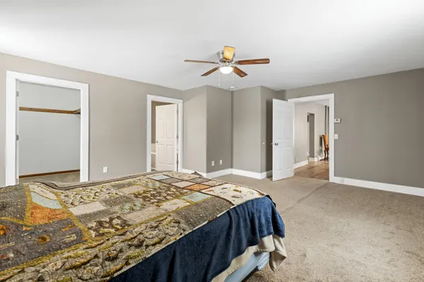 $184,900 | 110 Mill Street West, Winthrop, MN 55396