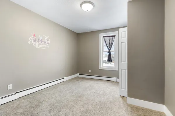 $184,900 | 110 Mill Street West, Winthrop, MN 55396