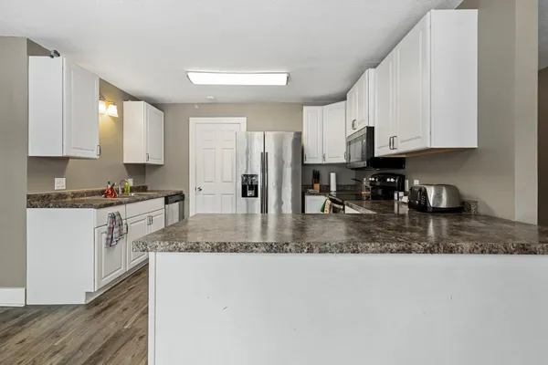 $184,900 | 110 Mill Street West, Winthrop, MN 55396