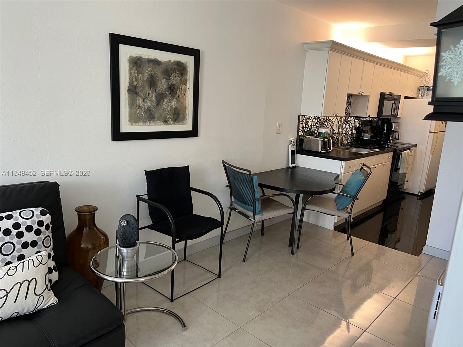 100 Lincoln Road, Unit 1007 Miami Beach, FL 33139 - Photo 10 of 82