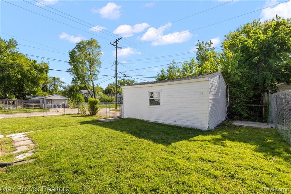 1986 Romeo Street Ferndale, MI 48220 - Photo 22 of 26