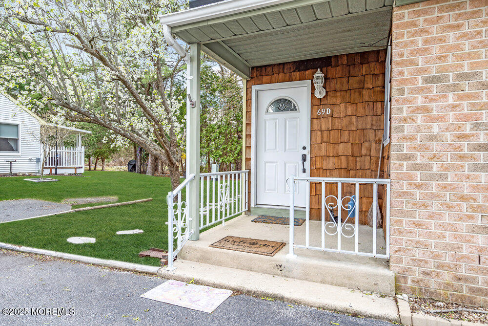 69D Sunset Road, Unit D Whiting, NJ 08759 - Photo 3 of 19 Front porch