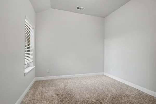 $2,550 | 209 Suma Drive, Euless, TX 76040