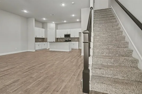 $2,550 | 209 Suma Drive, Euless, TX 76040