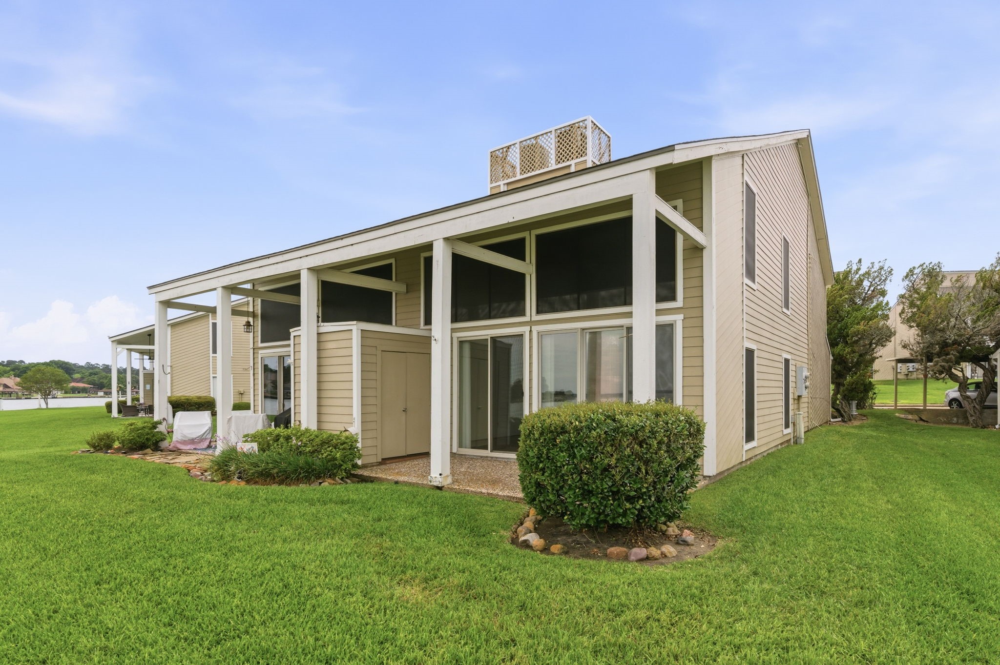 144 April Point Drive South Conroe, TX 77356 - Photo 2 of 33