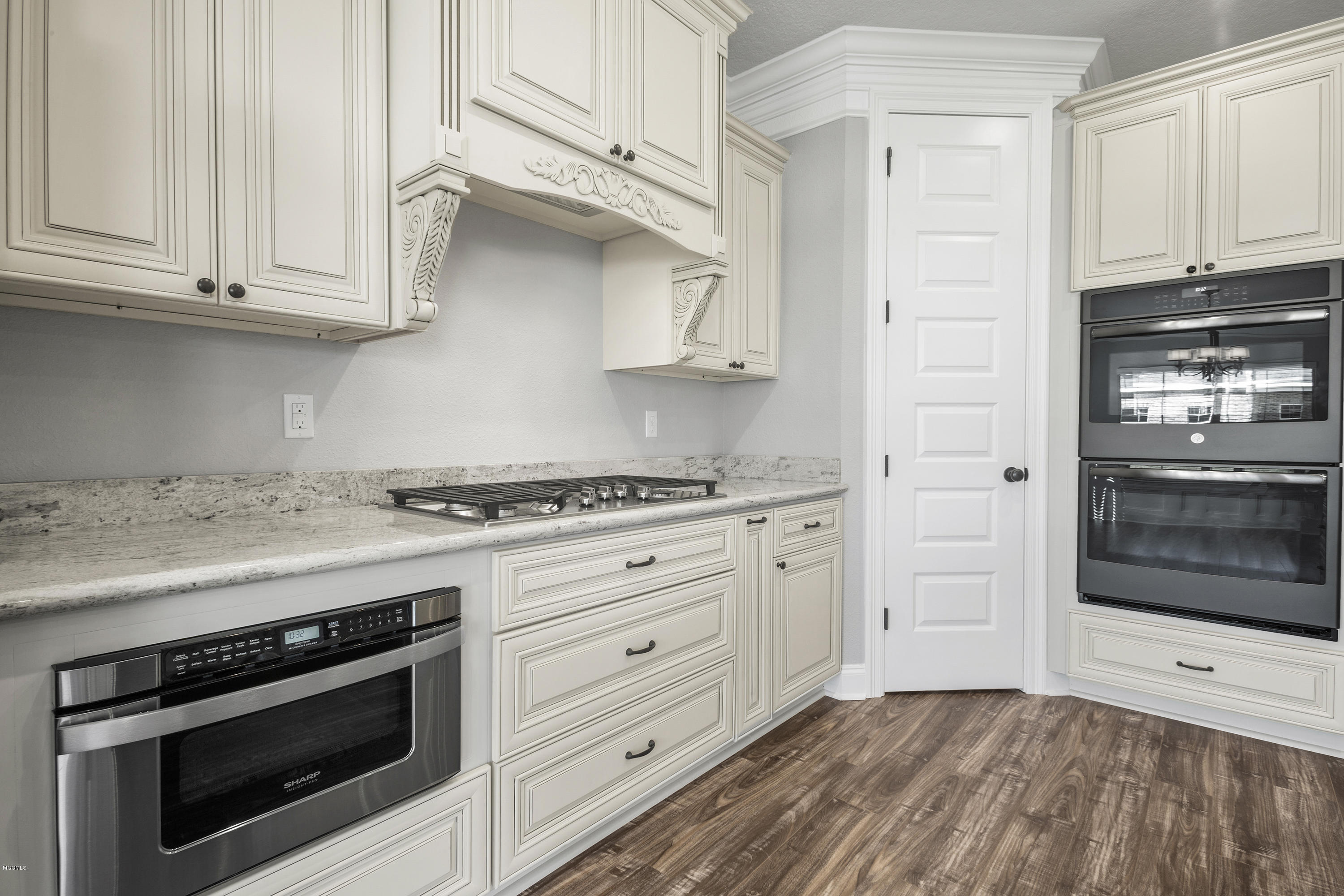 7926 Park Road Biloxi, MS 39532 - Photo 12 of 25 010