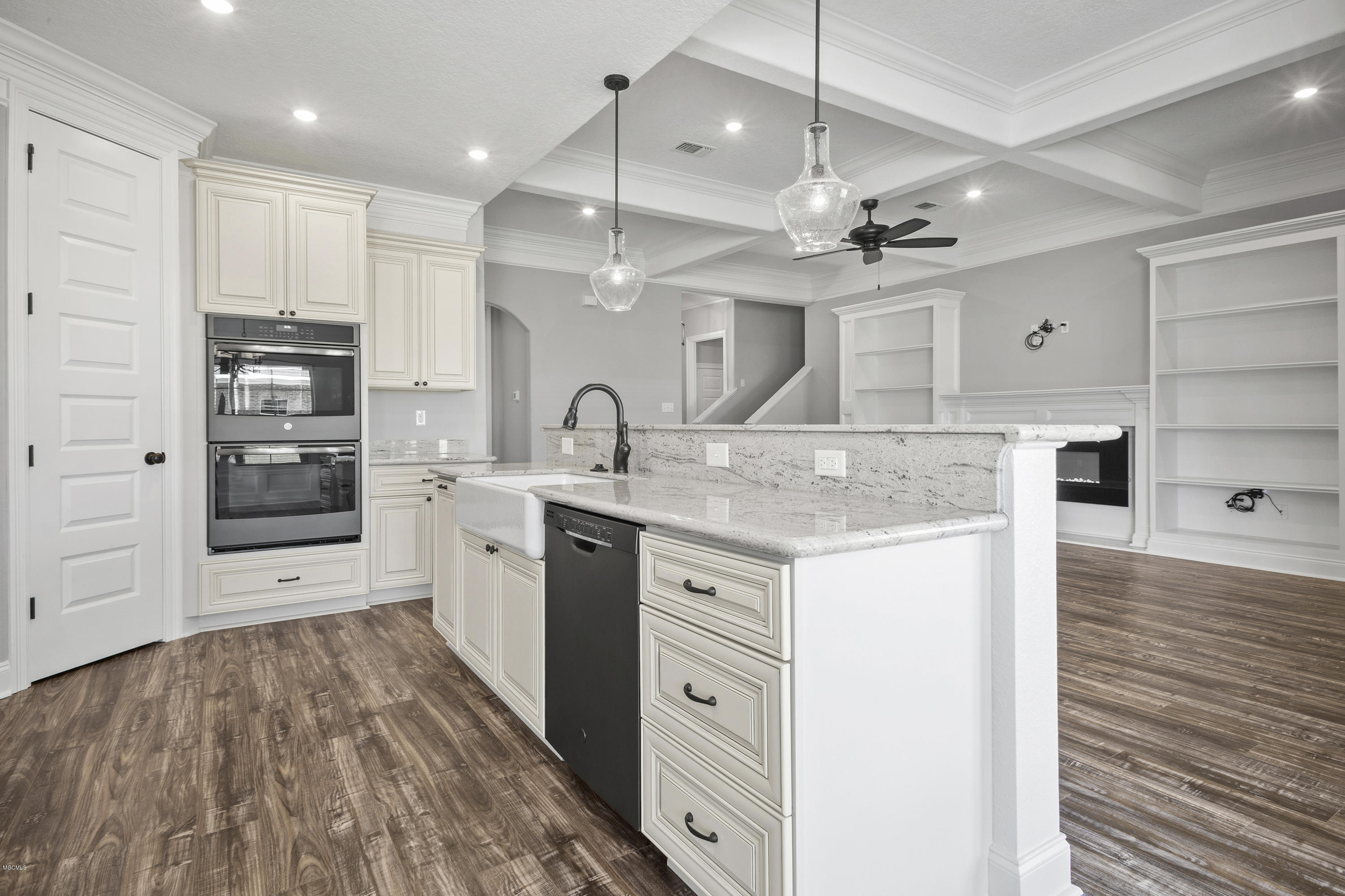 7926 Park Road Biloxi, MS 39532 - Photo 14 of 25 012