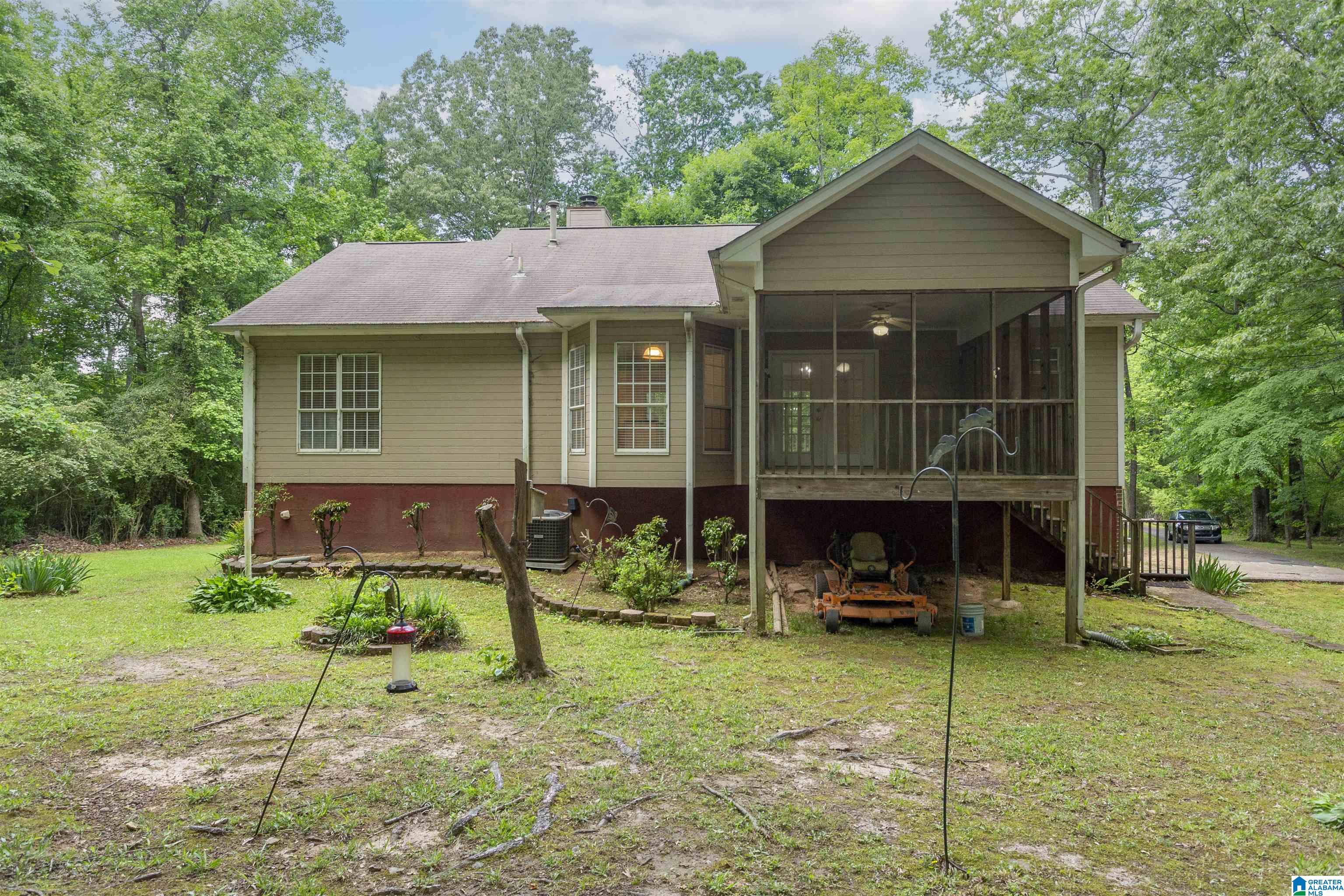 1951 Eastern Valley Road Bessemer, AL 35022 - Photo 6 of 49