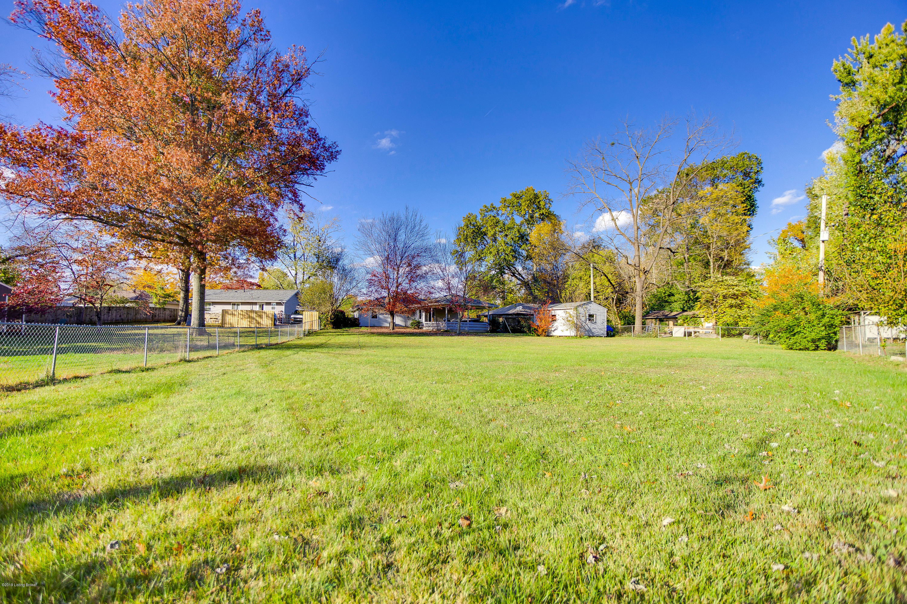 9202 Hunter Road Louisville, KY 40242 - Photo 23 of 26 Back Yard