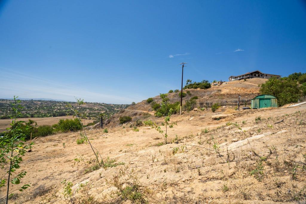 3503 Monserate Hill Road Fallbrook, CA 92028 - Photo 7 of 32