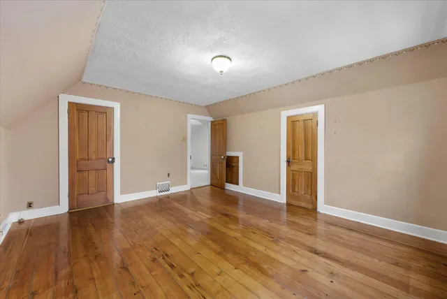 $419,900 | W61N669 North Mequon Avenue, Cedarburg, WI 53012