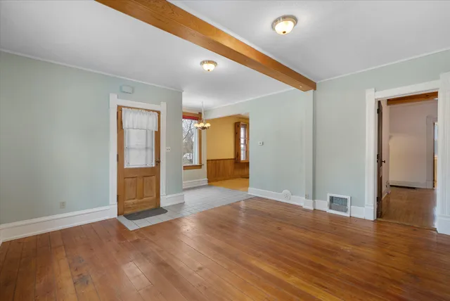 $419,900 | W61N669 North Mequon Avenue, Cedarburg, WI 53012