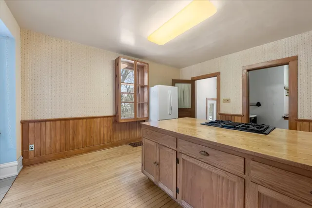 $419,900 | W61N669 North Mequon Avenue, Cedarburg, WI 53012