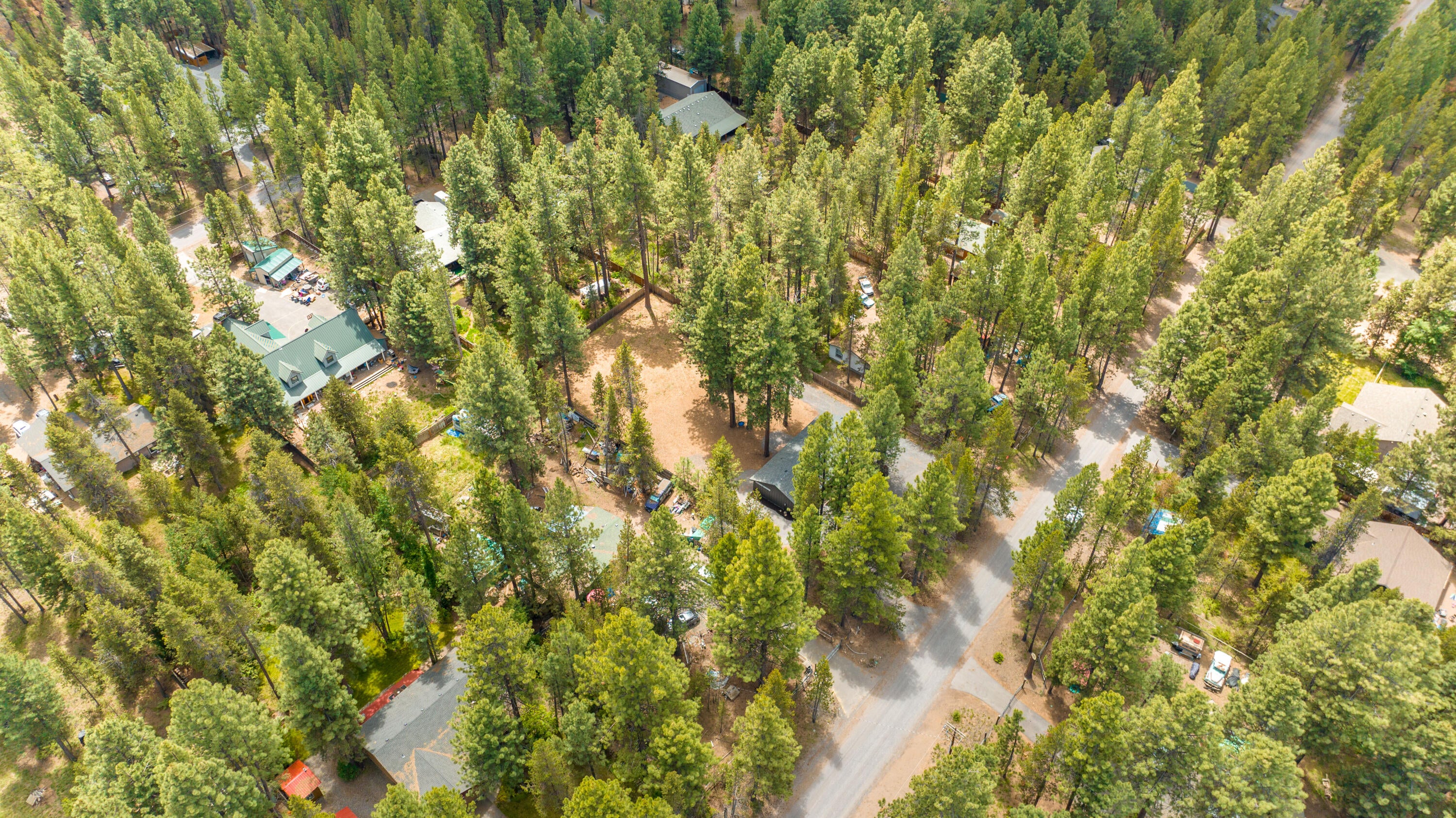 16981 Indio Road Bend, OR 97707 - Photo 37 of 39 RileyVisuals-3