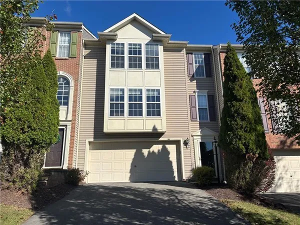 $329,000 | 2006 Overlook Court, Canonsburg, PA 15317