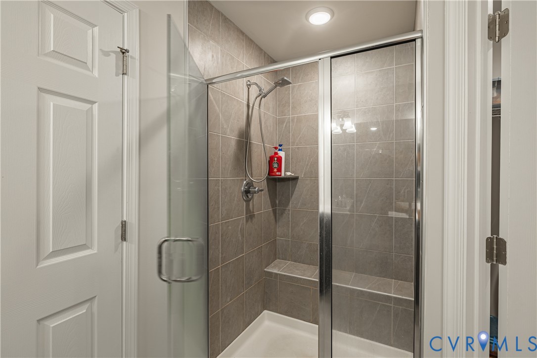 6929 Dunton Road Chesterfield, VA 23832 - Photo 23 of 28 Primary bath shower