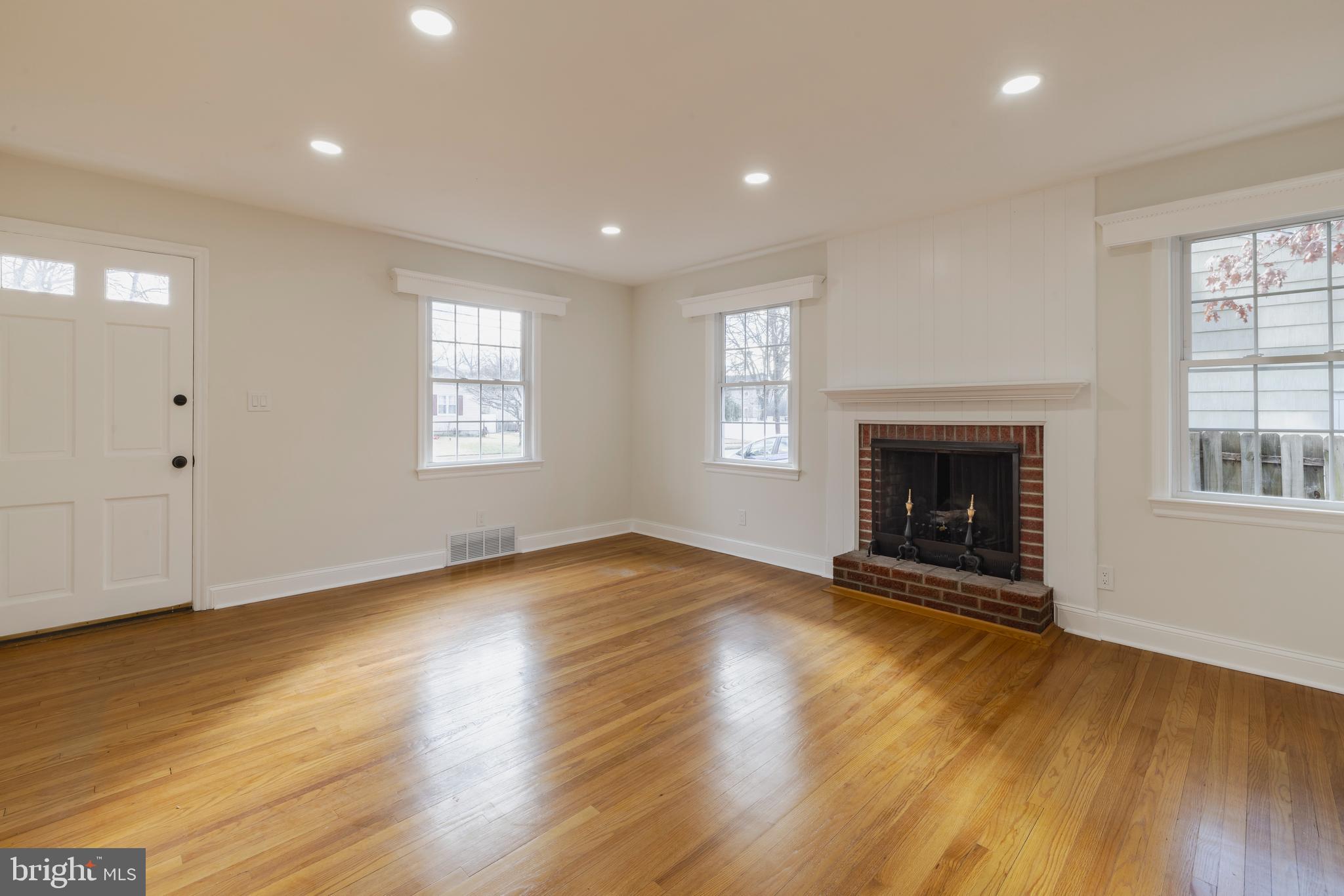 16 Adams Avenue Pitman, NJ 08071 - Photo 5 of 29