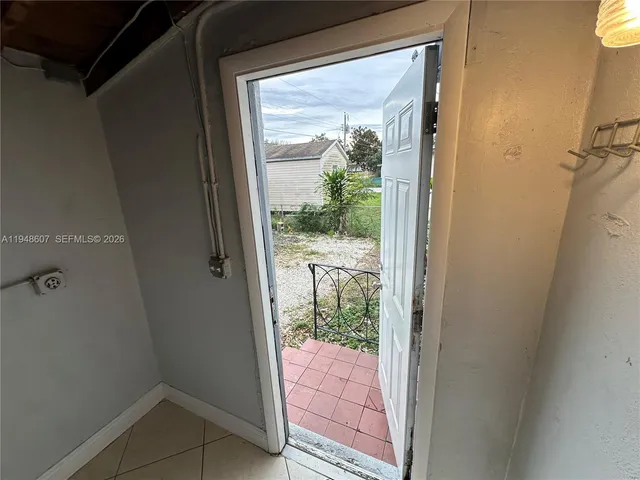 $3,800 | 7860 Southwest 16th Street, Miami, FL 33155