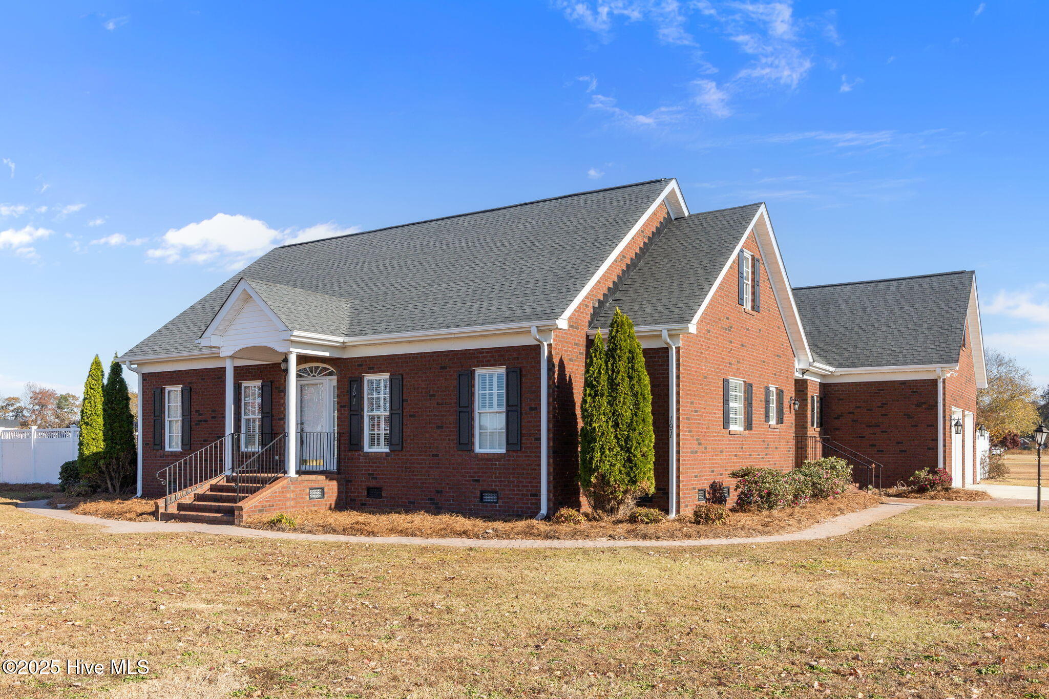 191 Jesse T Bryan Road Kinston, NC 28504 - Photo 4 of 55 4-web-or-mls-IMG_7571