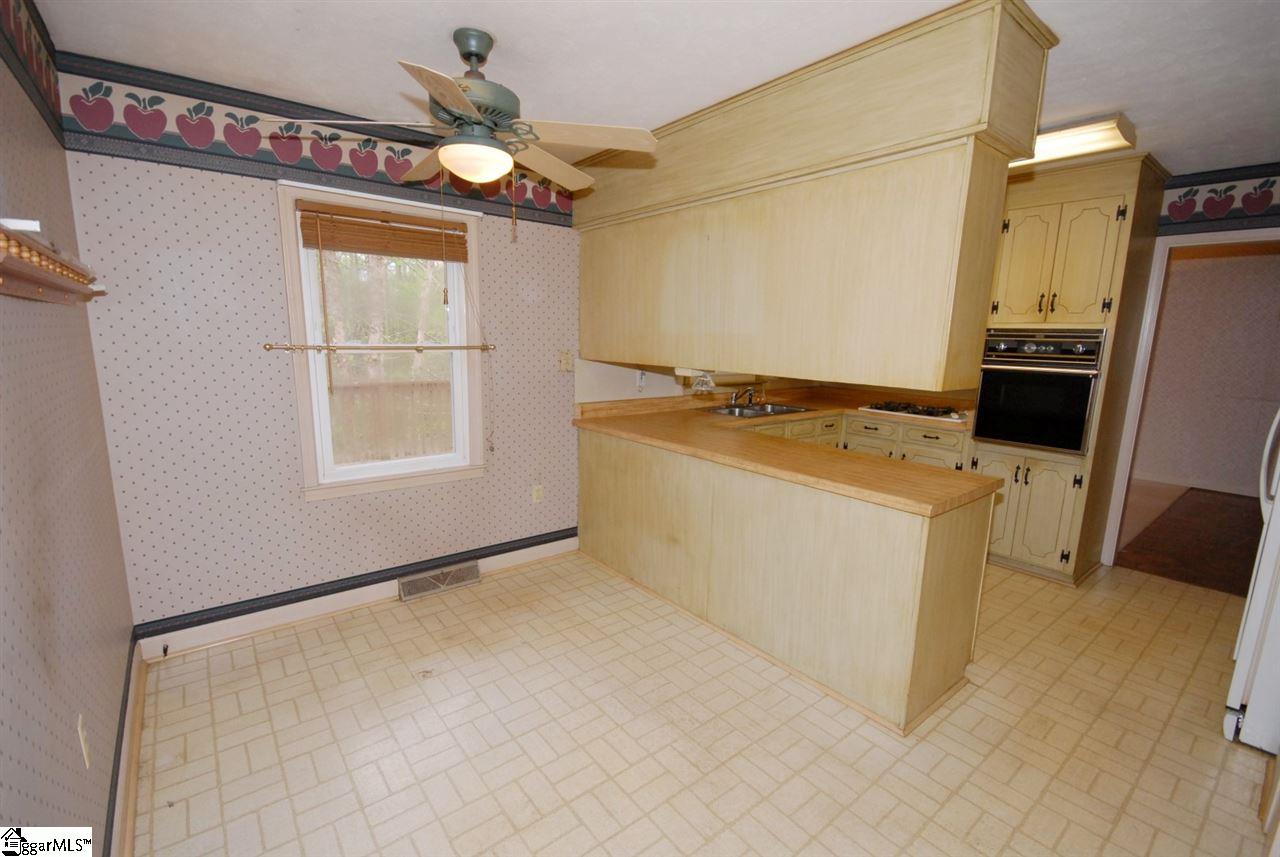 100 Maple Avenue Seneca, SC 29678 - Photo 12 of 32 Gallery Image 12