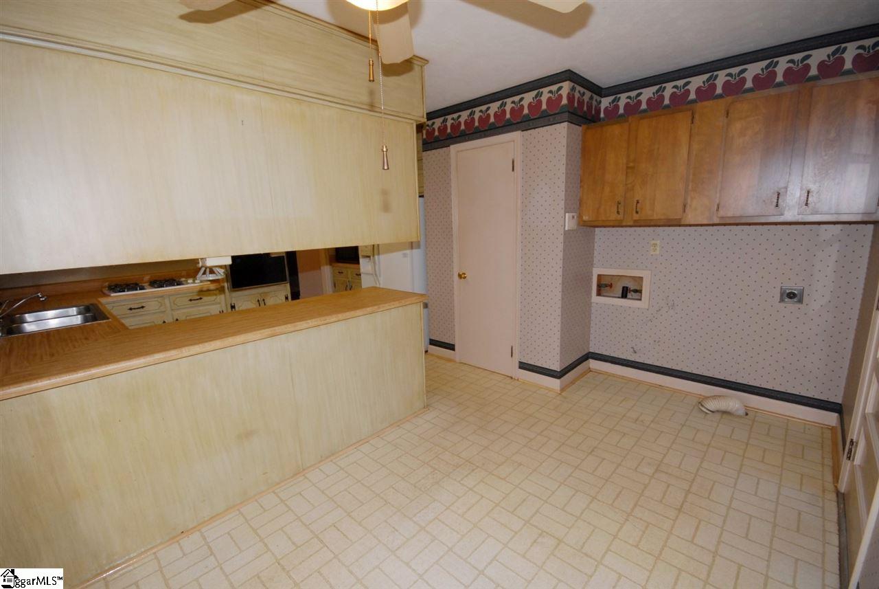 100 Maple Avenue Seneca, SC 29678 - Photo 13 of 32 Gallery Image 13