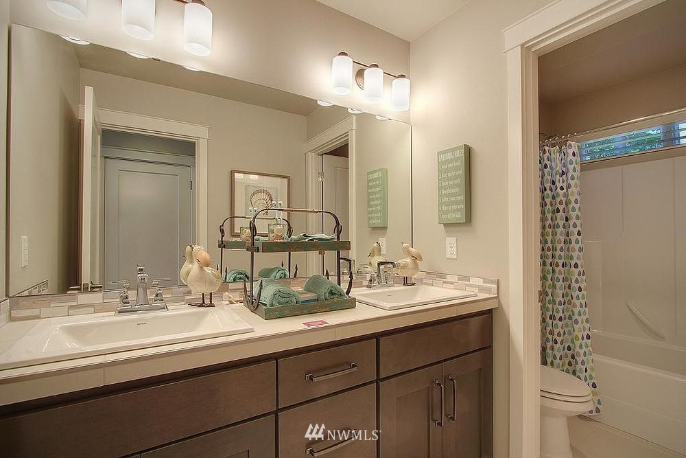 23218 13th Avenue Southeast, Unit 6 Bothell, WA 98021 - Photo 15 of 16