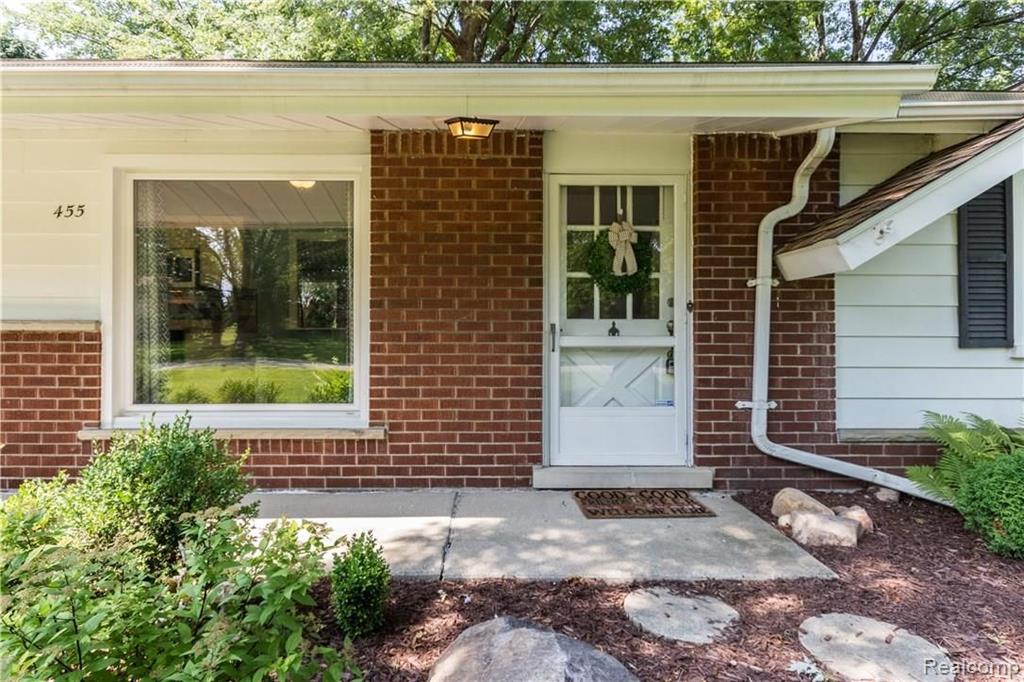 455 Donegal Drive Rochester Hills, MI 48309 - Photo 10 of 34 Gallery Image 10