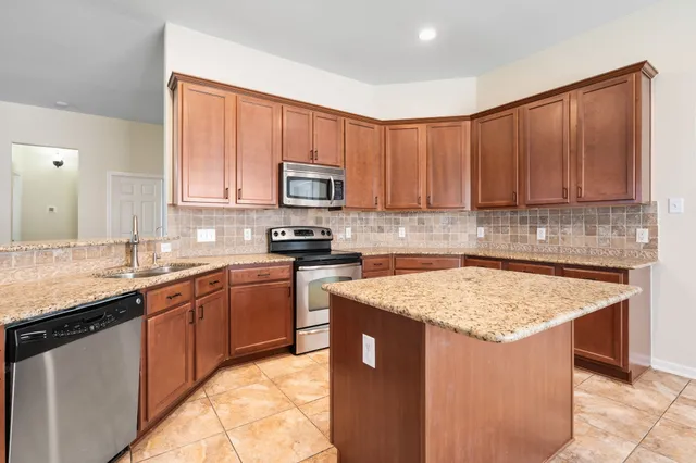 $320,000 | 20706 Oakhurst Creek Drive, Porter, TX 77365