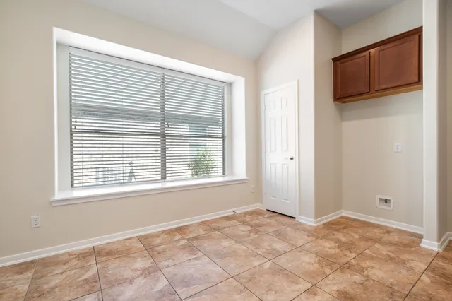 $320,000 | 20706 Oakhurst Creek Drive, Porter, TX 77365