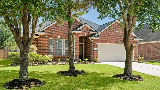 $320,000 | 20706 Oakhurst Creek Drive, Porter, TX 77365